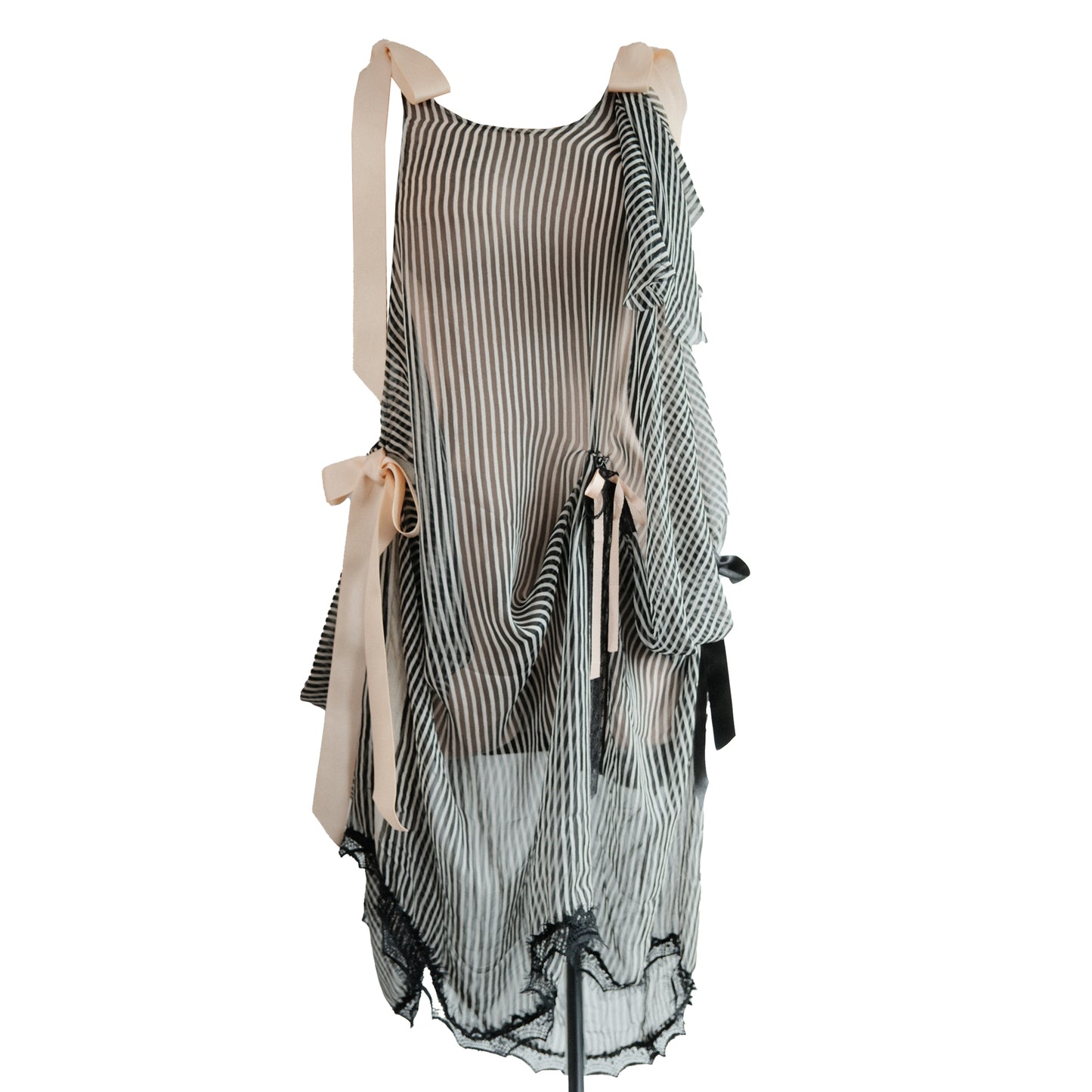 Nix Gown