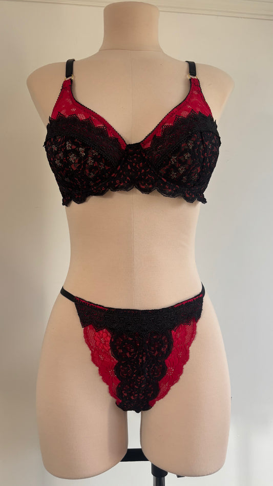 Lace Lingerie Set