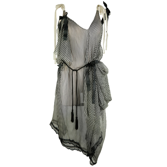 Nix Gown